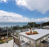 Maison de la mer 30 Mulubinda Parade - luxurious linen aircon and panoramic views