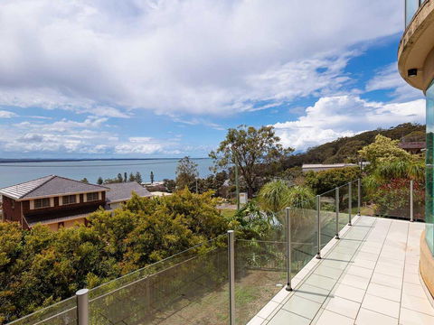 Maison De La Mer 30 Mulubinda Parade - Luxurious, Linen, Aircon And Panoramic Views - NT Tourism 3