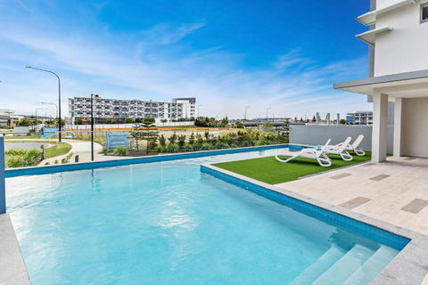 Direct Hotels - Aquarius Kawana - NT Tourism 0