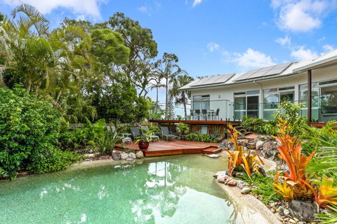 A Tropical Family Oasis In Sunshine Beach - Accommodation NT 0