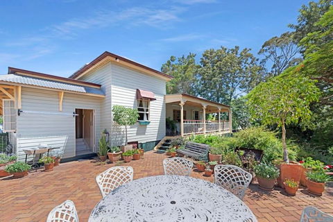 A Charming Queenslander - Accommodation NT 2