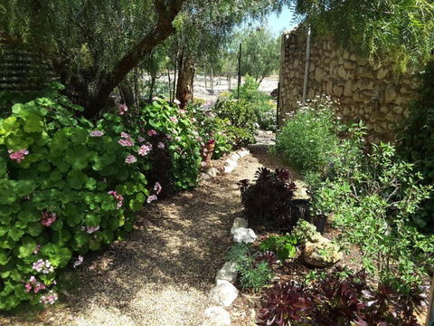 A La Folly Too The Old Workshop - Accommodation NT 4