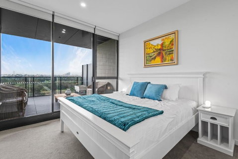 A Taste Of Paradise In Inner City Suburbia - Accommodation NT 1
