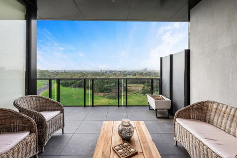 A Taste Of Paradise In Inner City Suburbia - Accommodation NT 4