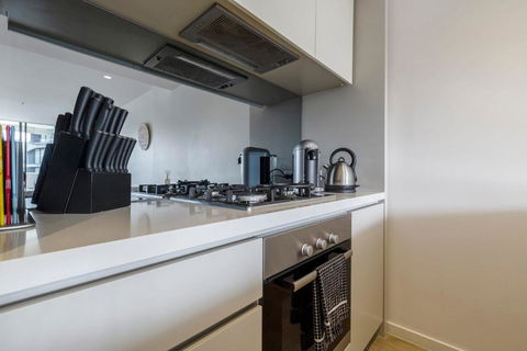 Abbotsford Short Stay Luxury Style & Location - Accommodation NT 2