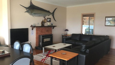 Aberdeen Unit 1 Bermagui - Accommodation NT 3