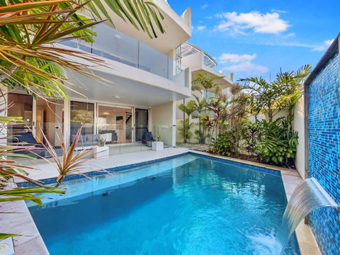Absolute Beachfront Beach House With Amazing Views - Accommodation NT 0