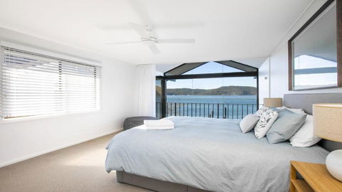 Absolute Waterfront At Wagstaffe - Accommodation NT 4