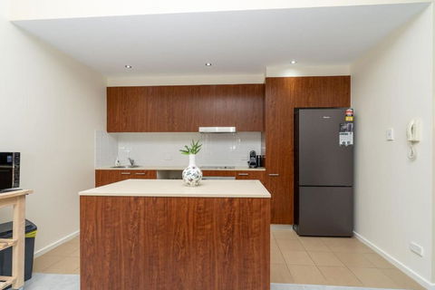 Absolutely Spacious APT Unit Between ANU And City - Accommodation NT 3