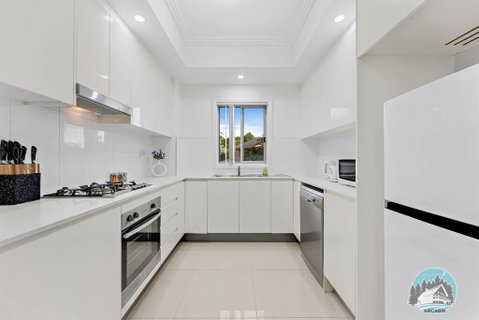 Aircabin - Wentworthville - 2 Beds Apt Free Park - Accommodation NT 3