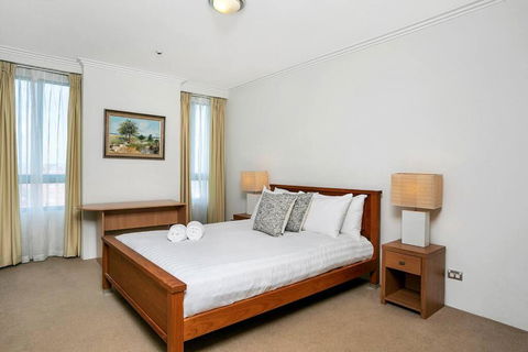 ALF49-Huge 2BR Penthouse Style, Great Water Views - Accommodation NT 2