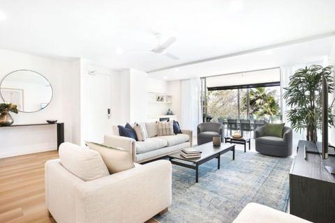 Amaroo - Luxury Apartment Overlooking The Coral Sea - Accommodation NT 4