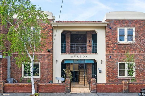 Awesome Albert Park Art Deco Gem 2 Bedroom Bevan 2 - Accommodation NT 0