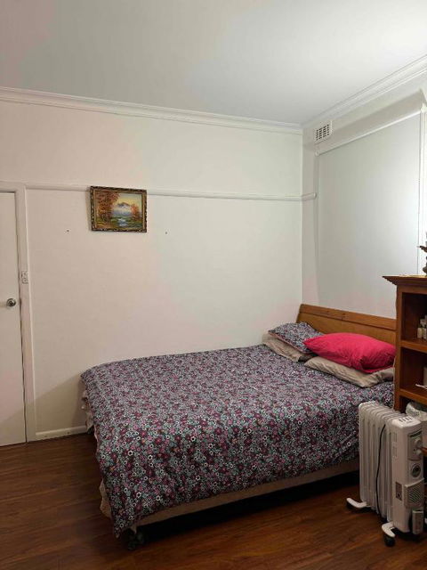 Ashburton Big Room With Shared Bathroom 1 - Accommodation NT 1