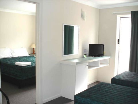 Southport Motel & Apartments - Accommodation NT 23