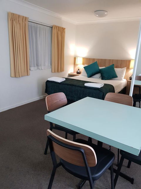 Southport Motel & Apartments - Accommodation NT 5