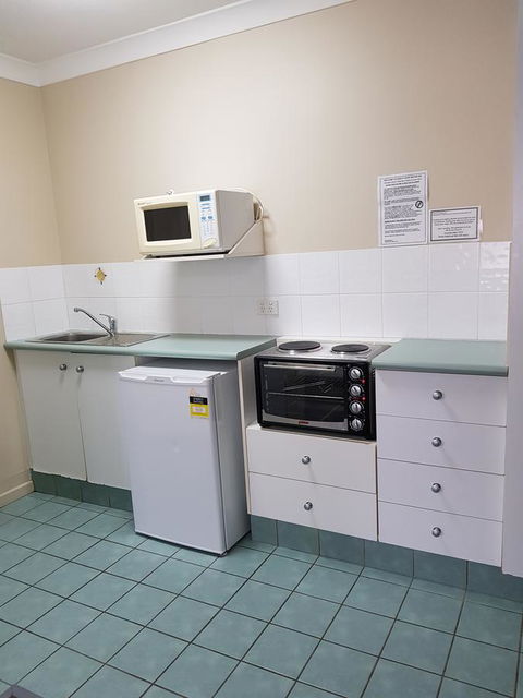 Southport Motel & Apartments - Accommodation NT 15