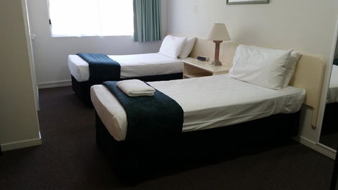 Southport Motel & Apartments - Accommodation NT 17