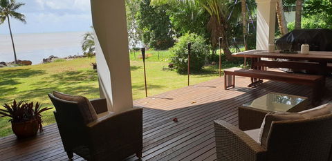 Cairns Beach House Our Oasis - Accommodation NT 2