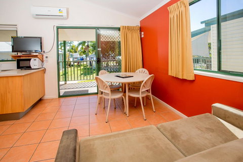 NRMA Bowen Beachfront Holiday Park - Accommodation NT 21