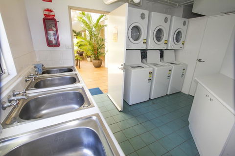 Port Douglas Apartments - Adults Only Oasis - Accommodation NT 35