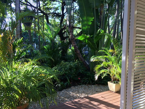 Port Douglas Apartments - Adults Only Oasis - Accommodation NT 2