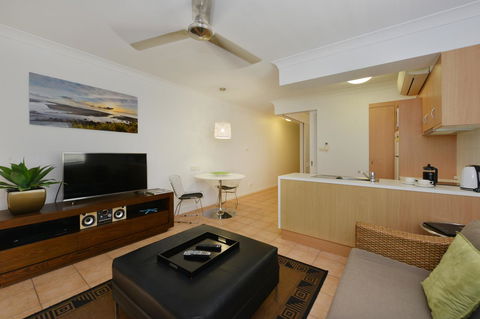 Port Douglas Apartments - Adults Only Oasis - Accommodation NT 23