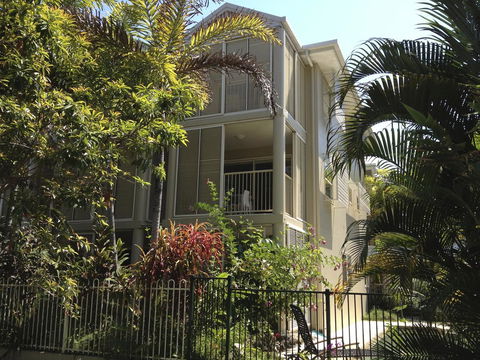 Port Douglas Apartments - Adults Only Oasis - Accommodation NT 38