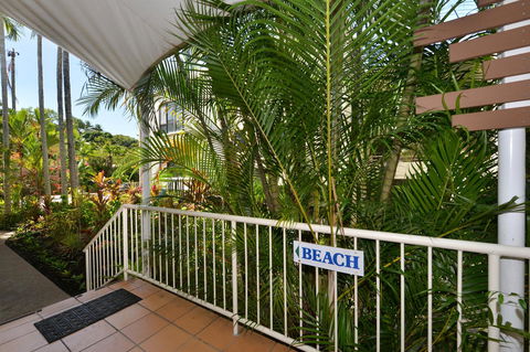 Port Douglas Apartments - Adults Only Oasis - Accommodation NT 26