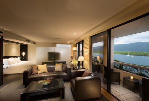Hilton Cairns - Accommodation NT 23