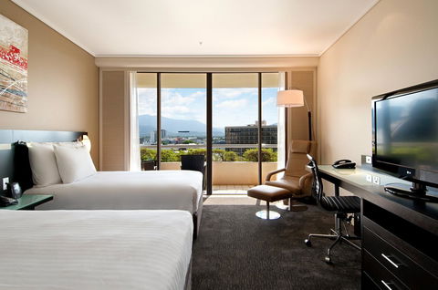 Hilton Cairns - Accommodation NT 33