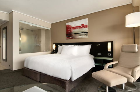 Hilton Cairns - Accommodation NT 34