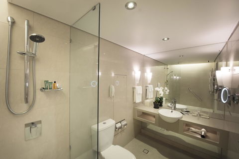 Hilton Cairns - Accommodation NT 16