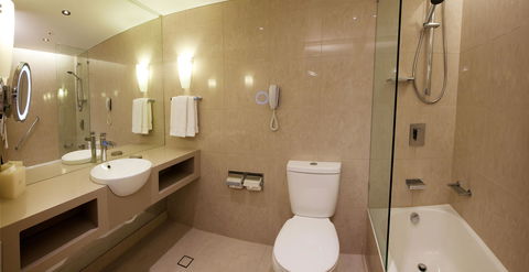 Hilton Cairns - Accommodation NT 28