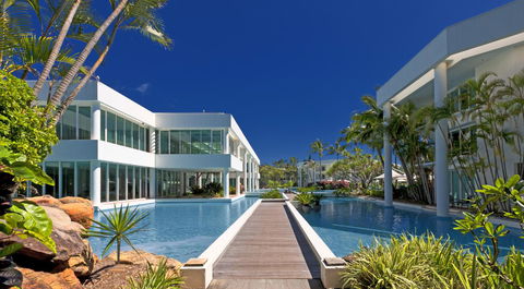 Sheraton Grand Mirage Resort Gold Coast - NT Tourism 21