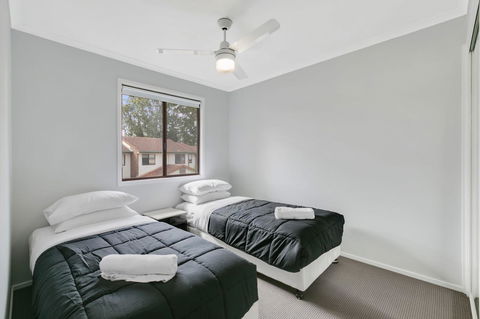 Fountain View Estate - We Accommodate - NT Tourism 12