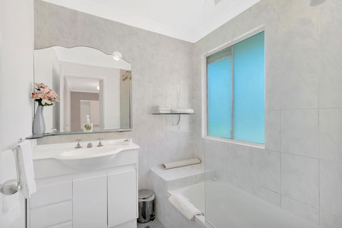 Fountain View Estate - We Accommodate - NT Tourism 2