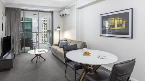 Apartments @ 212 Margaret - Accommodation NT 7