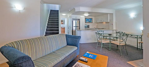 Burleigh On The Beach - Accommodation NT 26