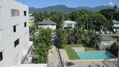 Edge Apartments Cairns - Accommodation NT 34