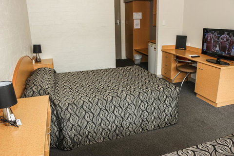 Salisbury Hotel Motel - Accommodation NT 9