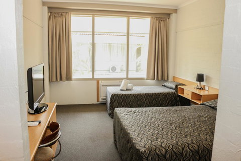 Salisbury Hotel Motel - Accommodation NT 11
