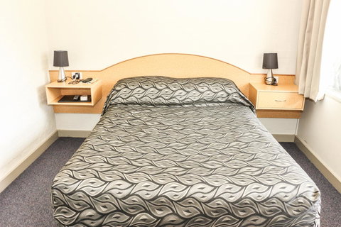 Salisbury Hotel Motel - Accommodation NT 24