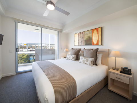 Oaks Brisbane Mews Suites - NT Tourism 13