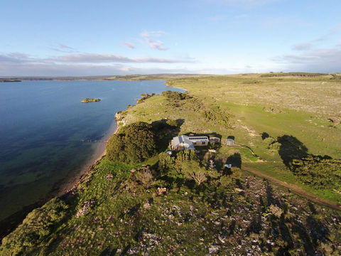 Ratcliff Cottage - NT Tourism 0