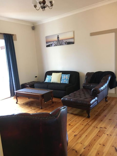 Jasons Place - Accommodation NT 13
