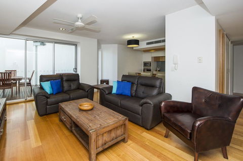 Maggies Beachfront Apartment 6 - Accommodation NT 3