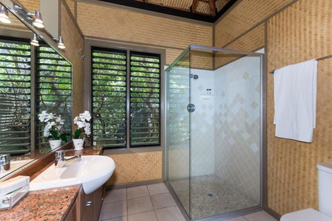 Absolute Beachfront - Accommodation NT 4