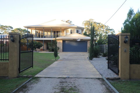 Waterfront At White Patch - Accommodation NT 16