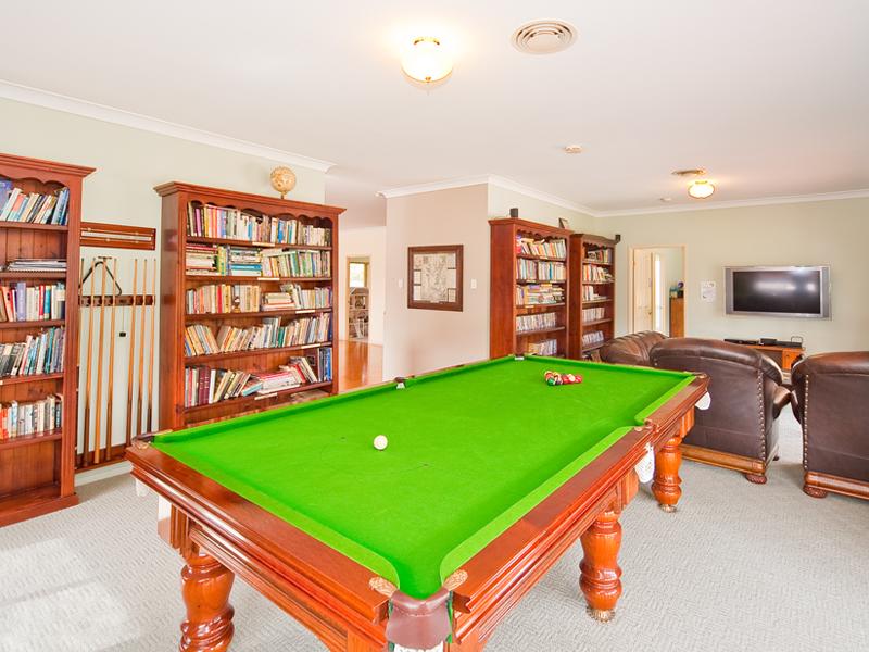 White Patch QLD Accommodation NT